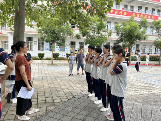 郁南縣桂圩鎮(zhèn)初級中學(xué)開展學(xué)生心理賦能活動(dòng)2.png